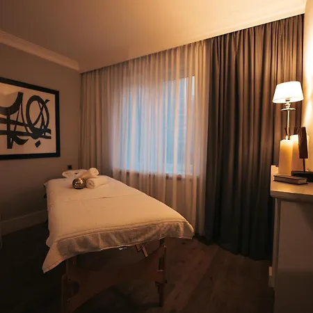 Suitehotel Windhuk 4*